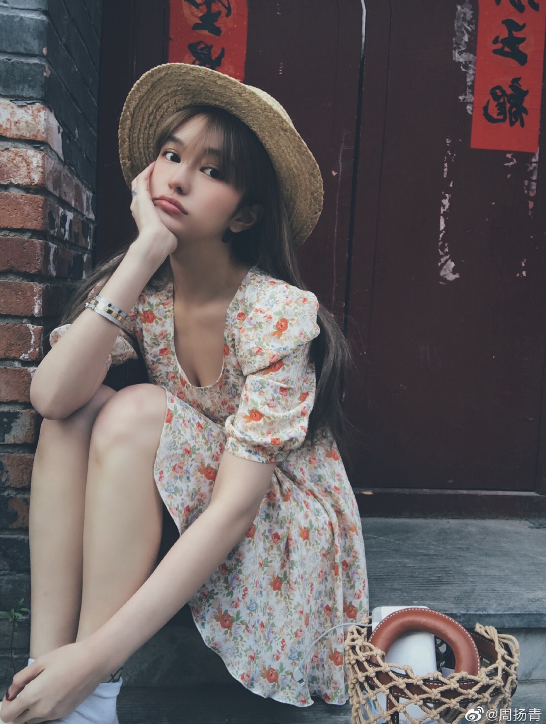 周揚青昨(7)日中午在微博發文曬美照。 圖:擷取周揚青微博 周揚青昨(7)日中午在微博發文曬美照。 圖:擷取周揚青微博
