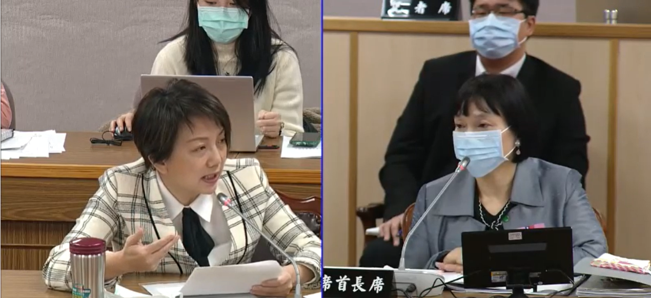 促轉會代理主委楊翠(右)今(8)天在立法院司法法制委員會接受民進黨立委范雲(左)質詢。 圖:擷自直播畫面 促轉會代理主委楊翠(右)今(8)天在立法院司法法制委員會接受民進黨立委范雲(左)質詢。 圖:擷自直播畫面