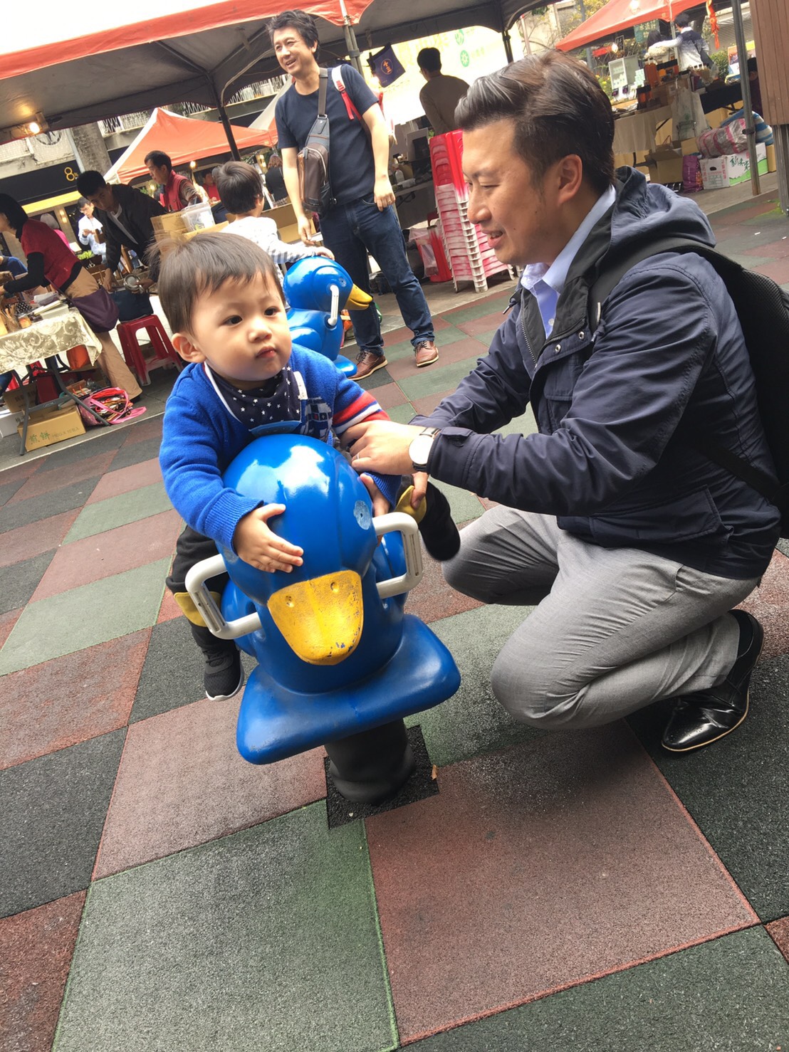新北市議員張志豪提醒市府加強使用公共遊具的防疫宣導。 圖:張志豪/提供 新北市議員張志豪提醒市府加強使用公共遊具的防疫宣導。 圖:張志豪/提供