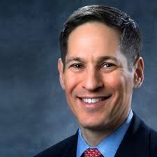 佛利登(Tom Frieden)是前總統歐巴馬時期的疾管中心主任。 圖 : 翻攝自推特 佛利登(Tom Frieden)是前總統歐巴馬時期的疾管中心主任。 圖 : 翻攝自推特