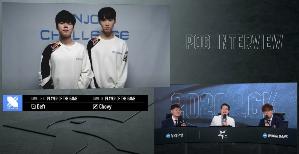 Deft、Chovy賽後接受官方分析台採訪。 圖:翻攝自LCK YouTube Deft、Chovy賽後接受官方分析台採訪。 圖:翻攝自LCK YouTube