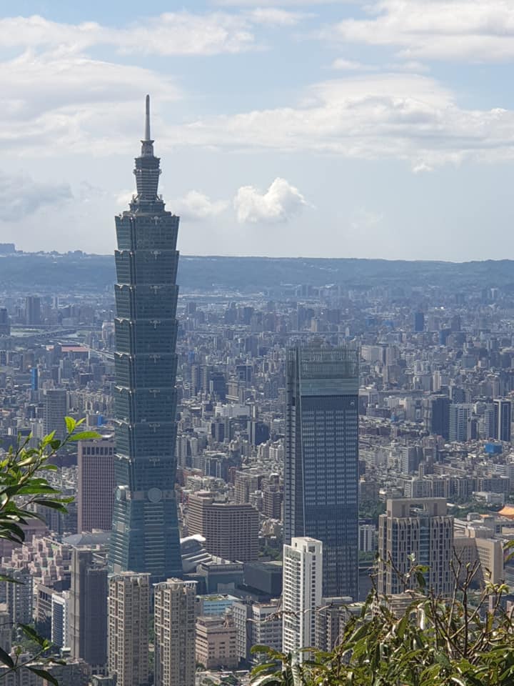 房價不斷飆漲,央行終於出手。(資料照)。 圖 : 謝步智/攝 房價不斷飆漲,央行終於出手。(資料照)。 圖 : 謝步智/攝