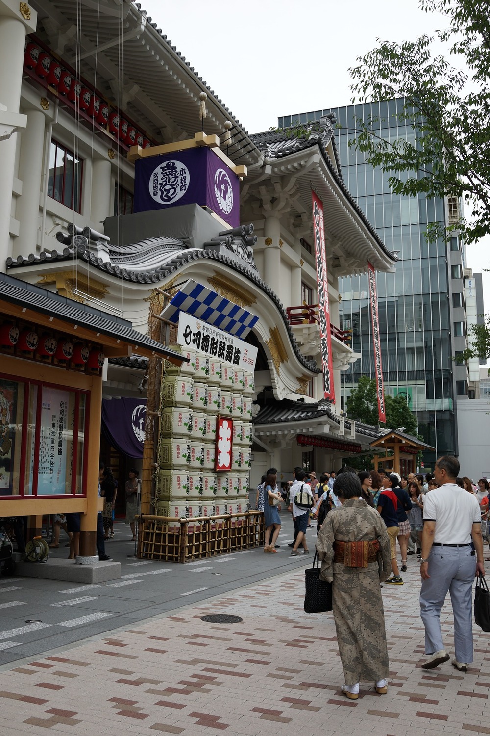 日本武漢肺炎疫情延燒,包括東京都在內的7個都府縣發布了緊急事態宣言,要求民眾減少不必要外出。政府宣布緊急事態,首當其衝的便是需要近距離接觸的行業,風俗業就是其一。 圖:翻攝自PIXABAY 日本武漢肺炎疫情延燒,包括東京都在內的7個都府縣發布了緊急事態宣言,要求民眾減少不必要外出。政府宣布緊急事態,首當其衝的便是需要近距離接觸的行業,風俗業就是其一。 圖:翻攝自PIXABAY