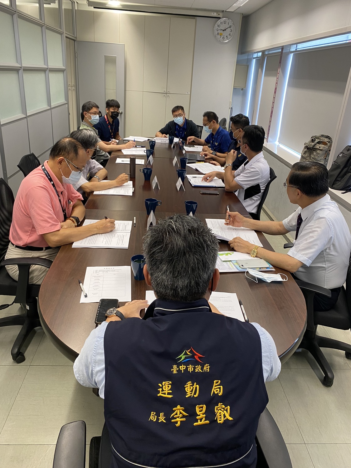 中市府邀集中區傳染病防治醫療網黃高彬指揮官、中華職棒大聯盟及中信兄弟,共同召開防疫措施研商會議。 台中市政府/提供 中市府邀集中區傳染病防治醫療網黃高彬指揮官、中華職棒大聯盟及中信兄弟,共同召開防疫措施研商會議。 台中市政府/提供