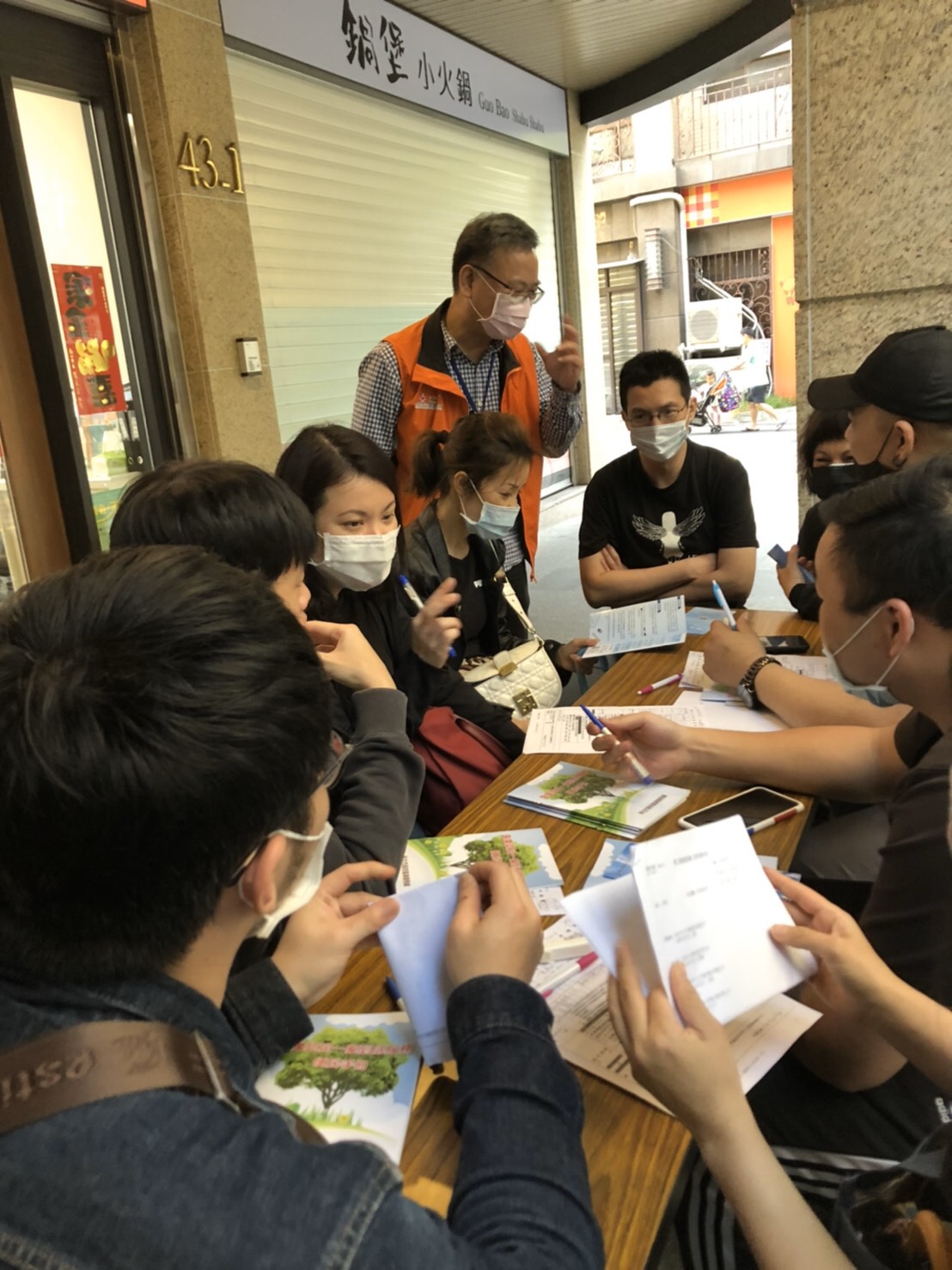 新北市勞工局表示就服處今年已協助近3.5萬失業民眾,並持續增加彈性團辦櫃台服務。 圖:新北市勞工局提供 新北市勞工局表示就服處今年已協助近3.5萬失業民眾,並持續增加彈性團辦櫃台服務。 圖:新北市勞工局提供