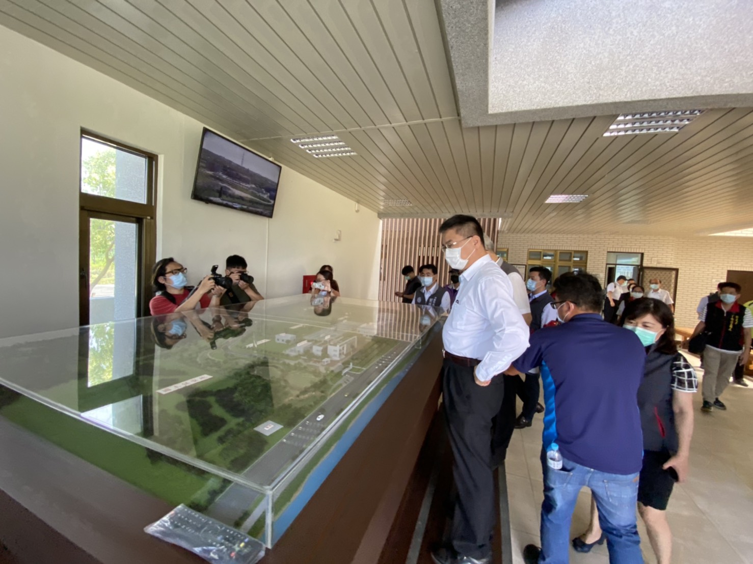 內政部表示,污水下水道的普及率是評估都市生活品質的重要指標之一。圖為內政部長徐國勇。 圖:內政部提供 內政部表示,污水下水道的普及率是評估都市生活品質的重要指標之一。圖為內政部長徐國勇。 圖:內政部提供