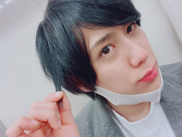 26歲日本男星山內大輔,今年1月闖入70歲阿嬤家,劫財又劫色。 圖:翻攝推特 26歲日本男星山內大輔,今年1月闖入70歲阿嬤家,劫財又劫色。 圖:翻攝推特