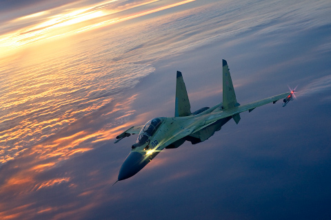 針對印度採購21架米格-29戰機及12架蘇-30MKI戰機(Su-30MKI),但航空專家庫柏(Tom Cooper)表示,相當訝異印度的採購內容。 圖:翻攝自蘇愷航空集團官網 針對印度採購21架米格-29戰機及12架蘇-30MKI戰機(Su-30MKI),但航空專家庫柏(Tom Cooper)表示,相當訝異印度的採購內容。 圖:翻攝自蘇愷航空集團官網