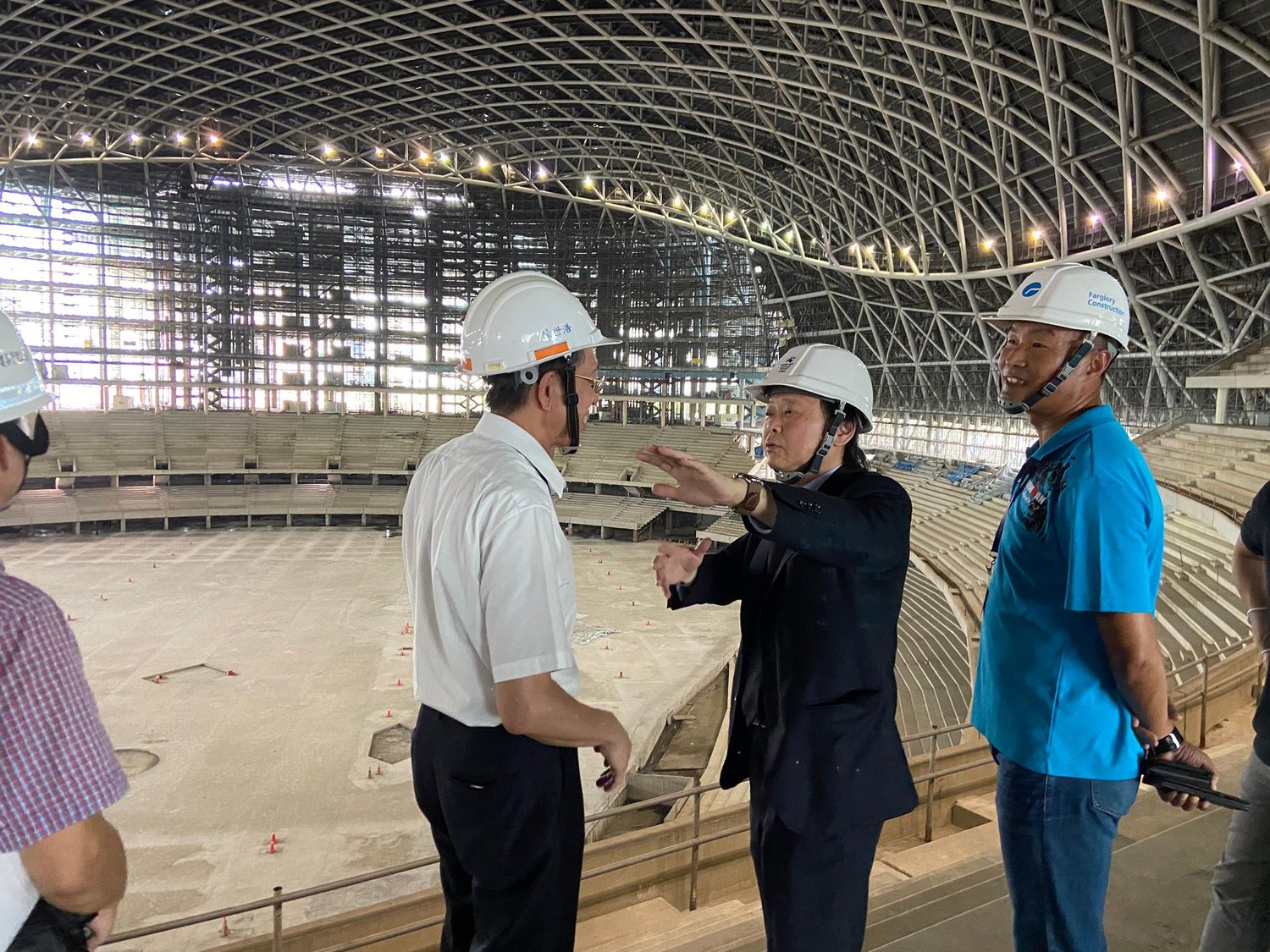 台北市建管處22日下午簽准台北大巨蛋建照變更,遠雄復工在即,民進黨台北市議員王世堅怒批,遠雄集團趙藤雄5年來一步都沒讓。 圖:王世堅臉書 台北市建管處22日下午簽准台北大巨蛋建照變更,遠雄復工在即,民進黨台北市議員王世堅怒批,遠雄集團趙藤雄5年來一步都沒讓。 圖:王世堅臉書