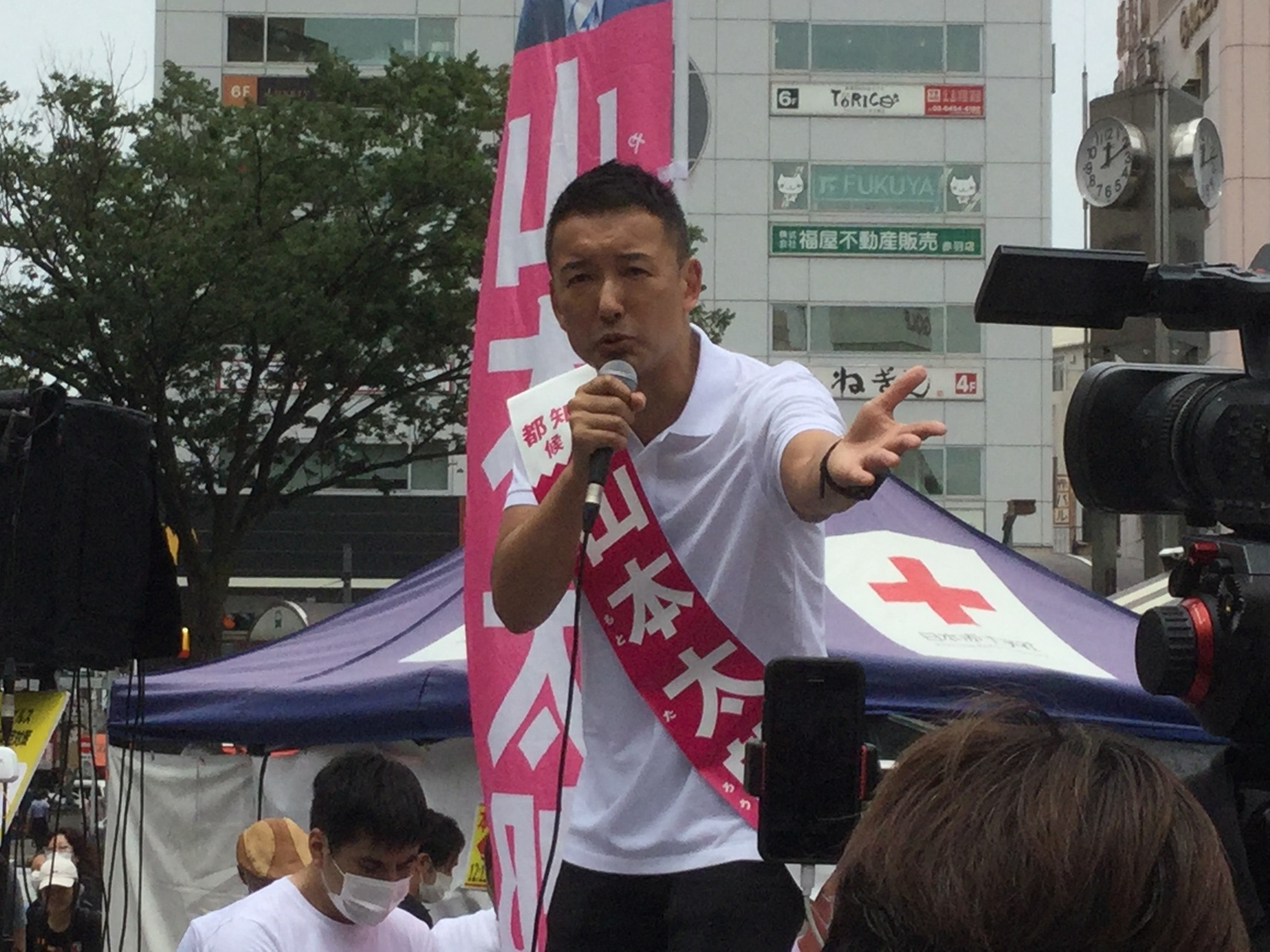 山本太郎是否能拿第二或突破百萬票，是這次東京都知事選舉最大焦點。 圖：劉黎兒攝影