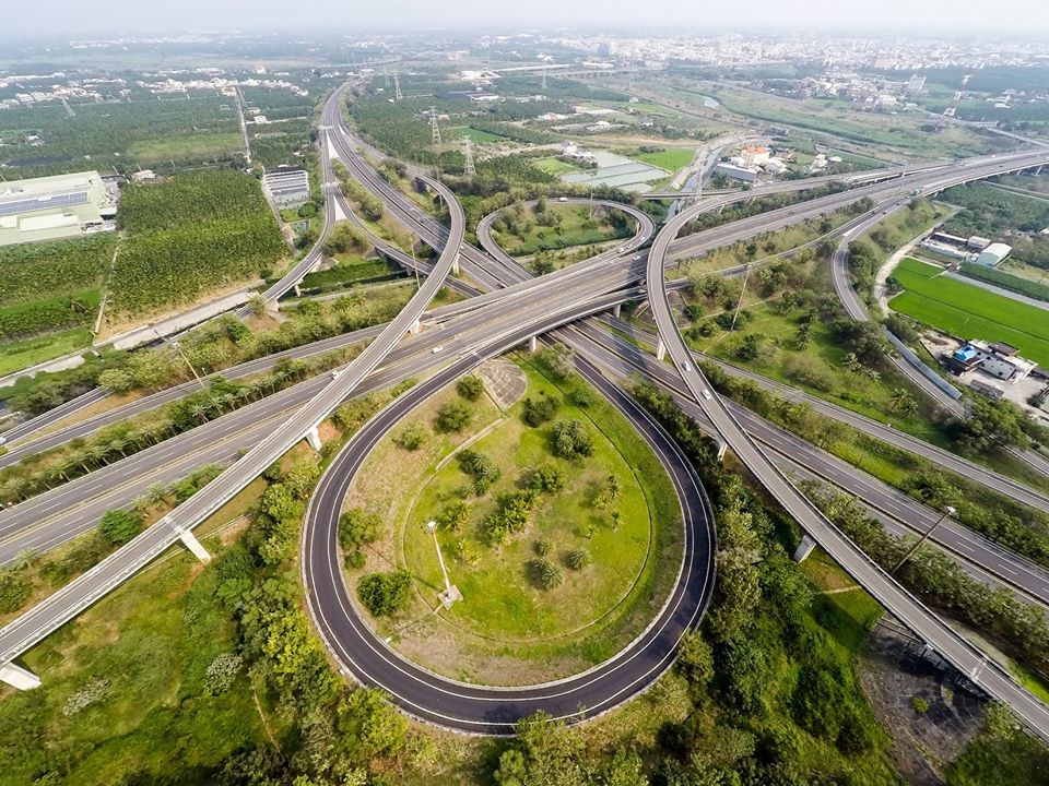 連假出遊注意！高速公路上車輛故障影響交通 最高可罰6千元