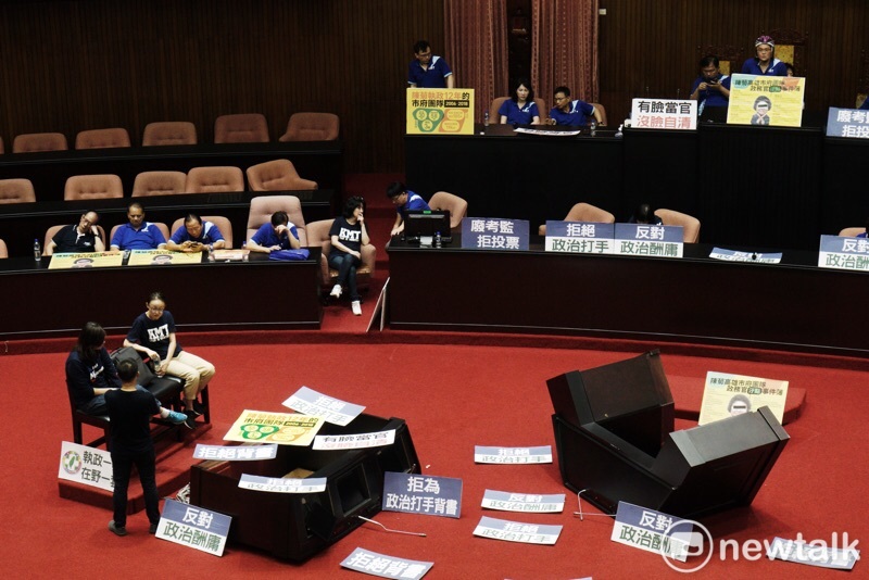 國民黨赴立法院杯葛監察院人事案。 圖:張良一/攝 國民黨赴立法院杯葛監察院人事案。 圖:張良一/攝