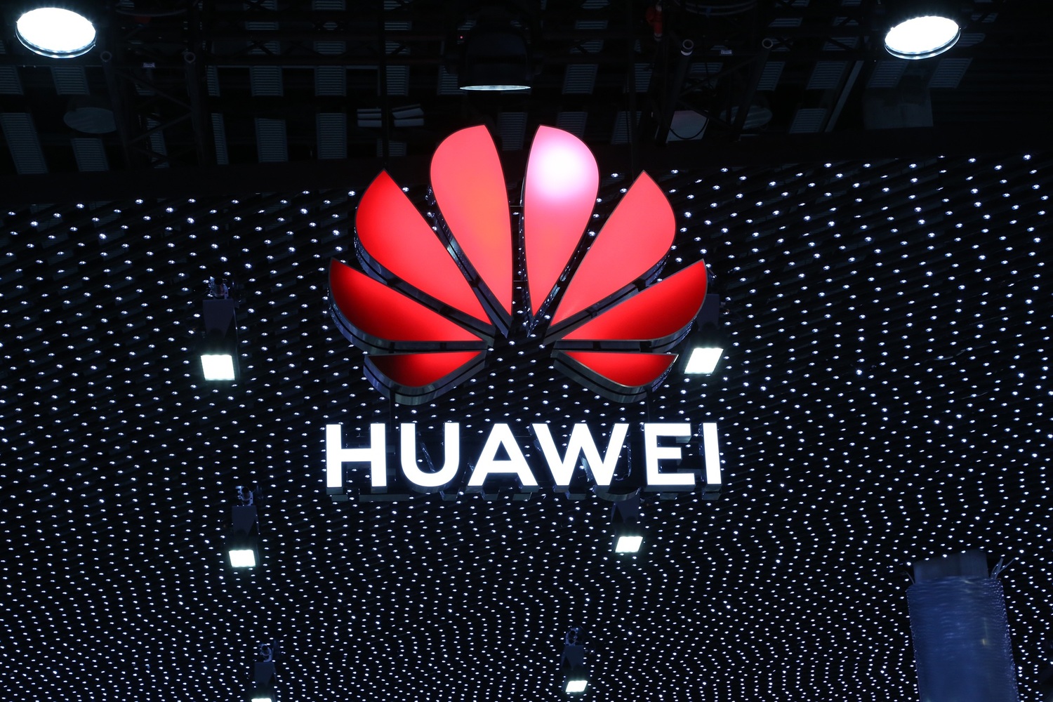 中國5G企業華為一直被「五眼聯盟」視為國安問題之一。 圖:截取自華為官網(資料照片) 中國5G企業華為一直被「五眼聯盟」視為國安問題之一。 圖:截取自華為官網(資料照片)