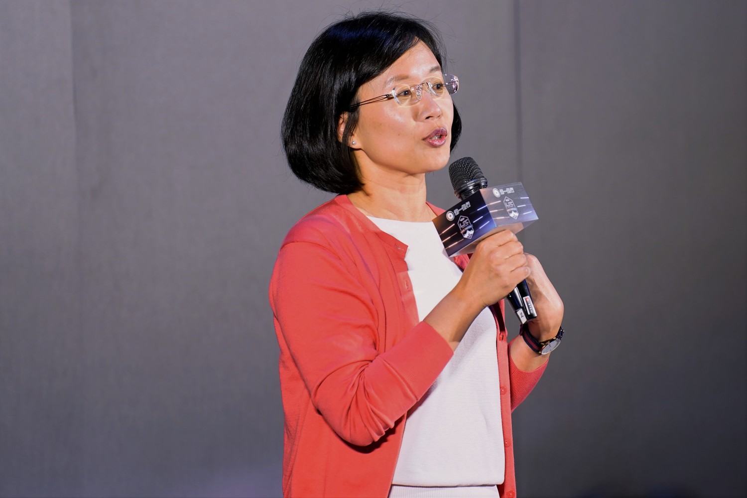 立法院蘇巧慧委員曾協助推動電競納入運產條例 圖:TESL/提供 立法院蘇巧慧委員曾協助推動電競納入運產條例 圖:TESL/提供