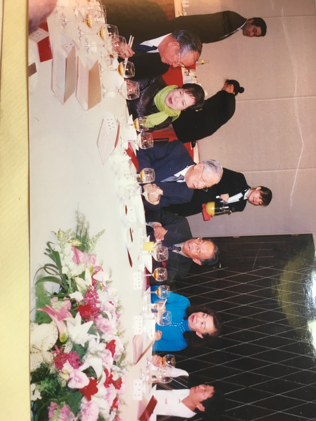 慶賀奇美實業創辦人許文龍生日,照片左起為黃昭堂(左一)、曾文惠、李登輝、中鳩教授、中鳩夫人、何康美(右一)。 圖:何康美/提供 慶賀奇美實業創辦人許文龍生日,照片左起為黃昭堂(左一)、曾文惠、李登輝、中鳩教授、中鳩夫人、何康美(右一)。 圖:何康美/提供