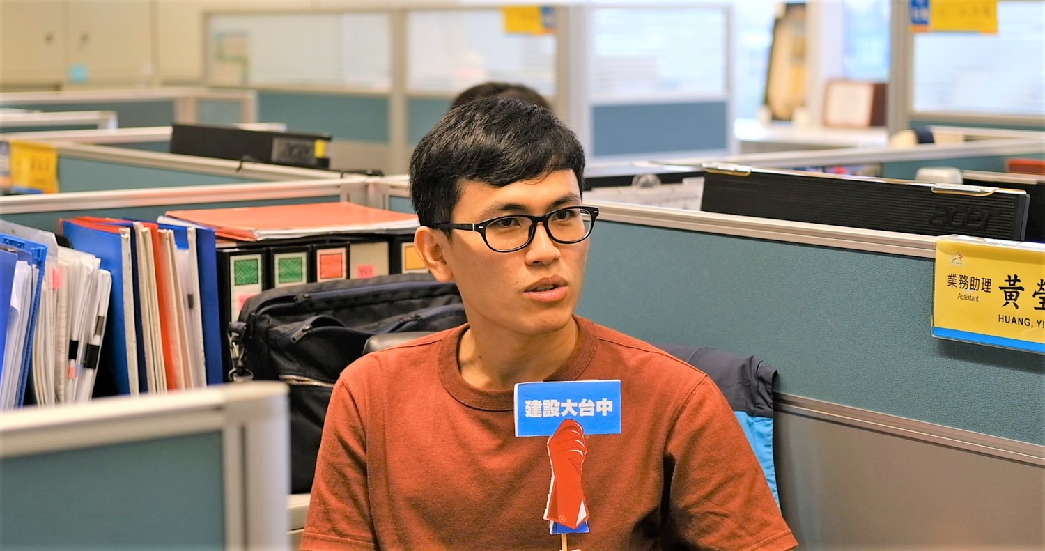 (影)建設靠爸族！中市建設局拍片真情告白  爸爸們：不夠時間陪家人