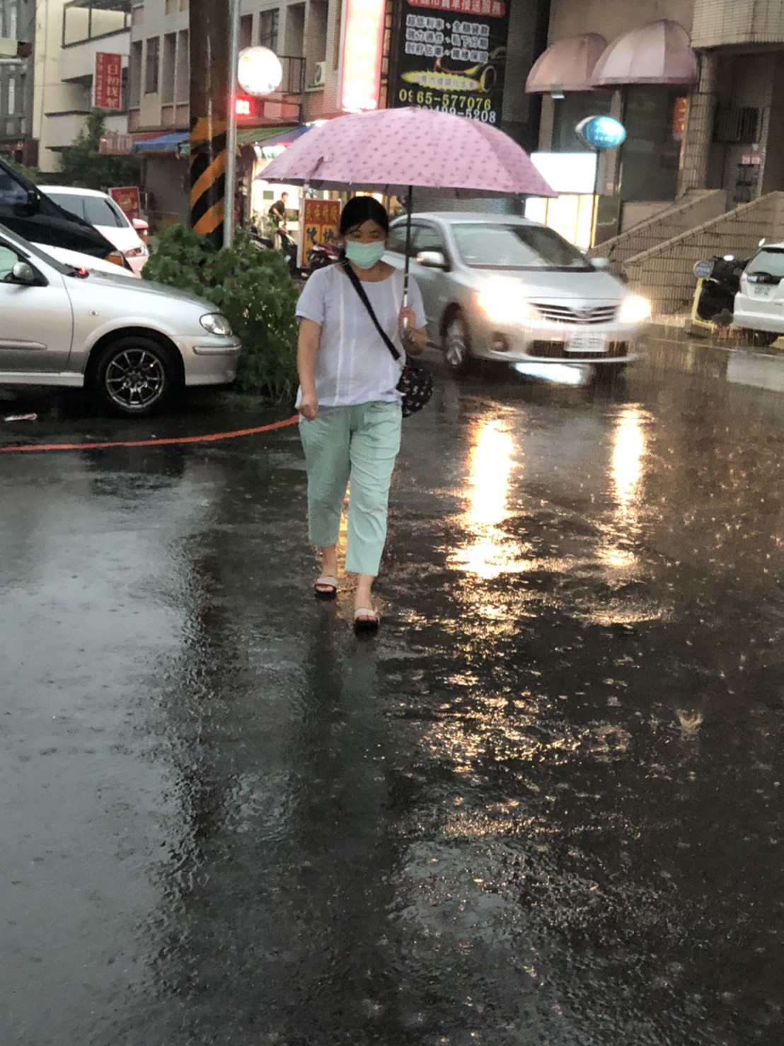 快訊》雷雨胞來襲！新北、桃園、新竹 慎防雷擊與劇烈降雨