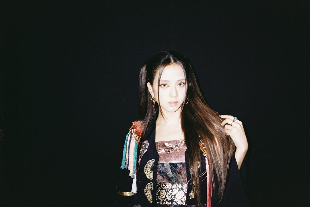 BLACKPINK的JISOO也在新歌《HOW YOU LIKE THAT》中出現此造型。 圖:翻攝自JISOO IG BLACKPINK的JISOO也在新歌《HOW YOU LIKE THAT》中出現此造型。 圖:翻攝自JISOO IG