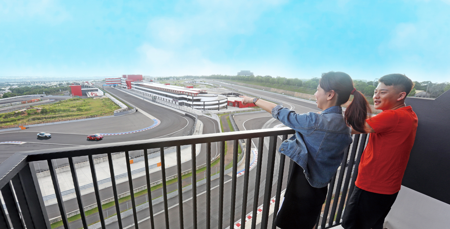 陽台就可看賽車馳騁  全台唯一賽車主題旅店即日起試營運