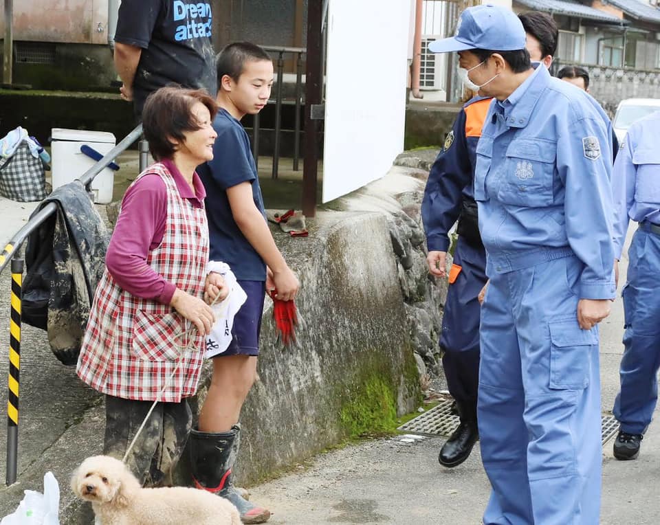 2799天！安倍創日相在位最久紀錄 26日連上3天半日班