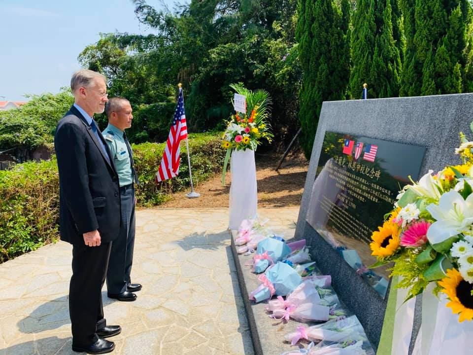 AIT處長首出席八二三追思是「一種訊號」 羅致政：如果中國開火 美國一定幫助台灣！
