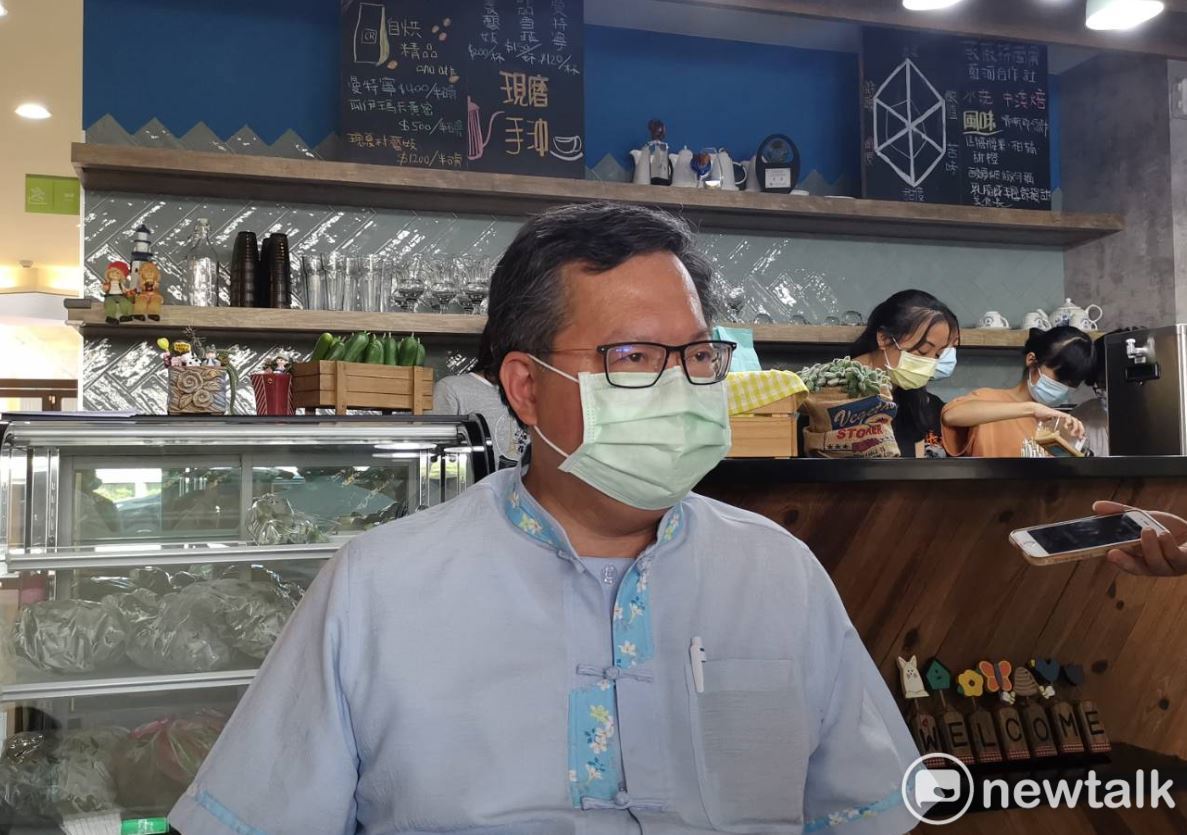 黃偉哲未戴口罩挨罰 鄭文燦：密閉空間還是要戴上口罩