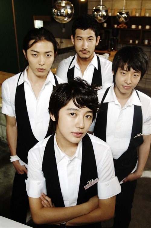 MBC將制作韓劇「咖啡王子1號店」的青春紀錄片,主演們將時隔13年再次重聚。 圖:翻攝自《咖啡王子一號店》豆瓣 MBC將制作韓劇「咖啡王子1號店」的青春紀錄片,主演們將時隔13年再次重聚。 圖:翻攝自《咖啡王子一號店》豆瓣