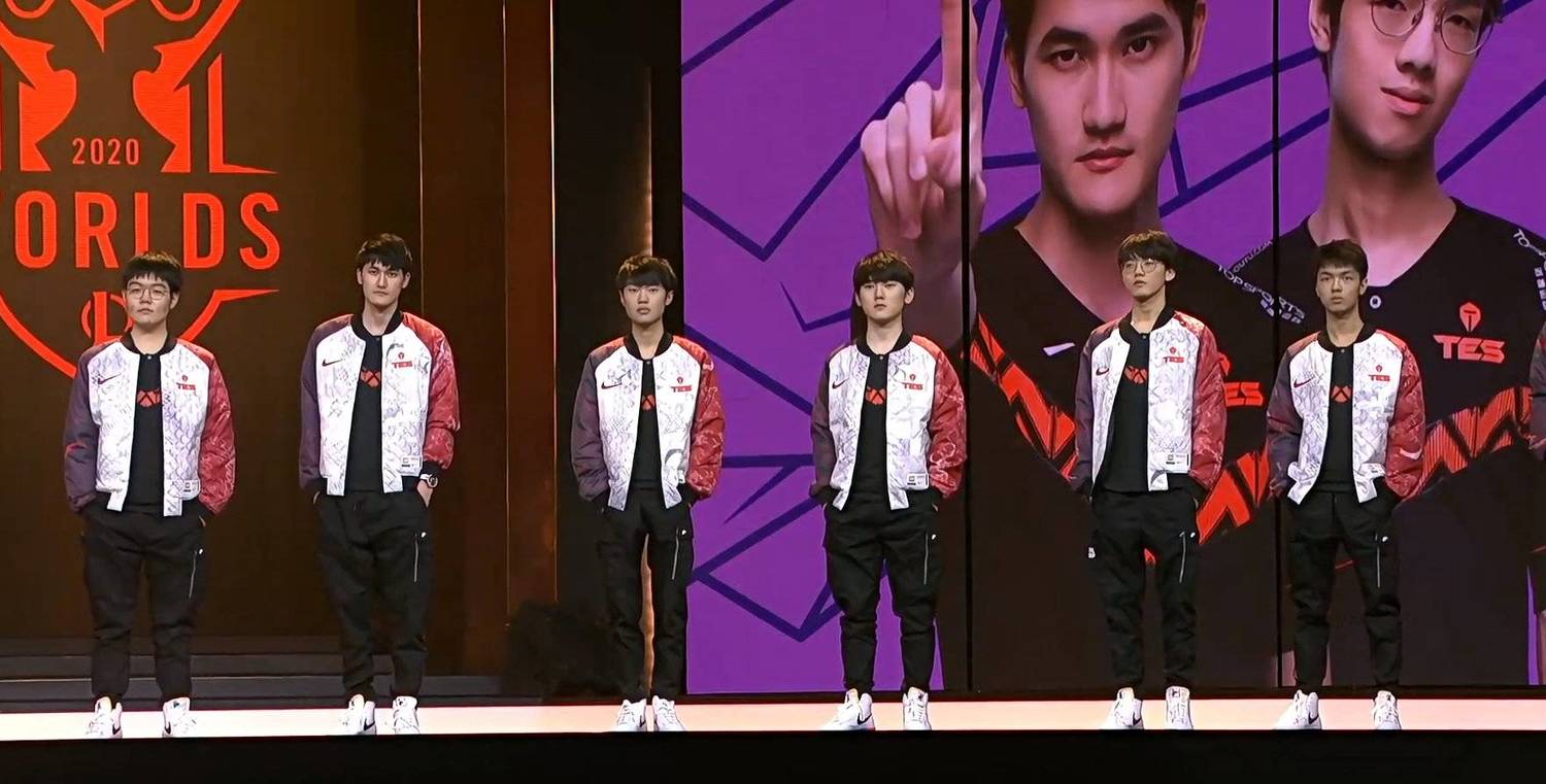LPL 選手們身穿 LPL 出征服亮相 圖：翻攝自 LPL 官方微博