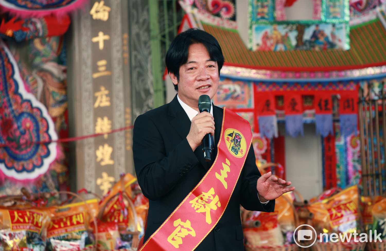 賴清德出席桃園客家義民祭活動,全程用客語致詞讓台下客家鄉親相當驚豔。 圖:林昀真/攝 賴清德出席桃園客家義民祭活動,全程用客語致詞讓台下客家鄉親相當驚豔。 圖:林昀真/攝