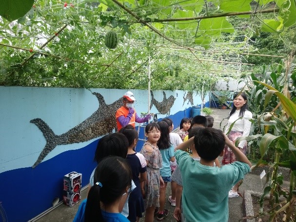 瑞平國小獲得金熊級低碳校園標章,推動食農教育。 圖:新北市環保局提供 瑞平國小獲得金熊級低碳校園標章,推動食農教育。 圖:新北市環保局提供