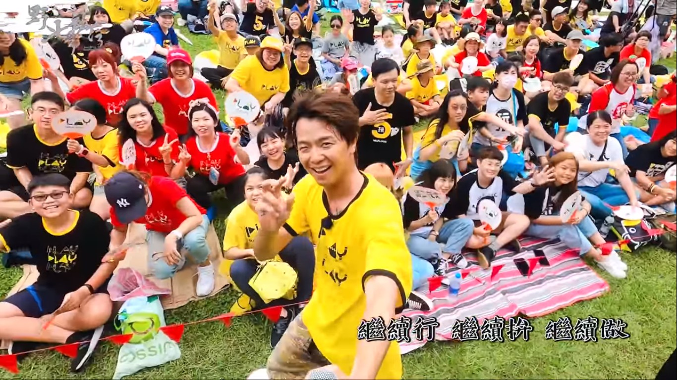 小鬼在節目中始終帶給別人正面、樂觀的形象。 圖:翻攝YouTube 小鬼在節目中始終帶給別人正面、樂觀的形象。 圖:翻攝YouTube
