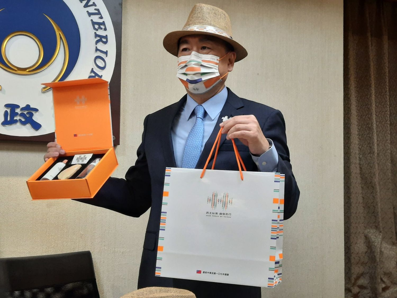 雙十國慶紀念品曝光！「史上最貴」還贈防疫禮盒