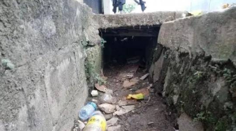 一名中國毒販死刑犯在牢房挖洞,並利用汙水道系統逃跑。 圖 : 翻攝自北京新浪網 一名中國毒販死刑犯在牢房挖洞,並利用汙水道系統逃跑。 圖 : 翻攝自北京新浪網