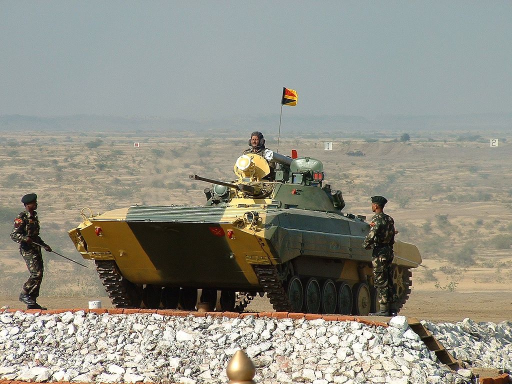 印度軍方在4000多公尺的高地部署耐酷寒的BMP-2步兵戰車,火力強大。 圖:翻攝自維基網站 印度軍方在4000多公尺的高地部署耐酷寒的BMP-2步兵戰車,火力強大。 圖:翻攝自維基網站