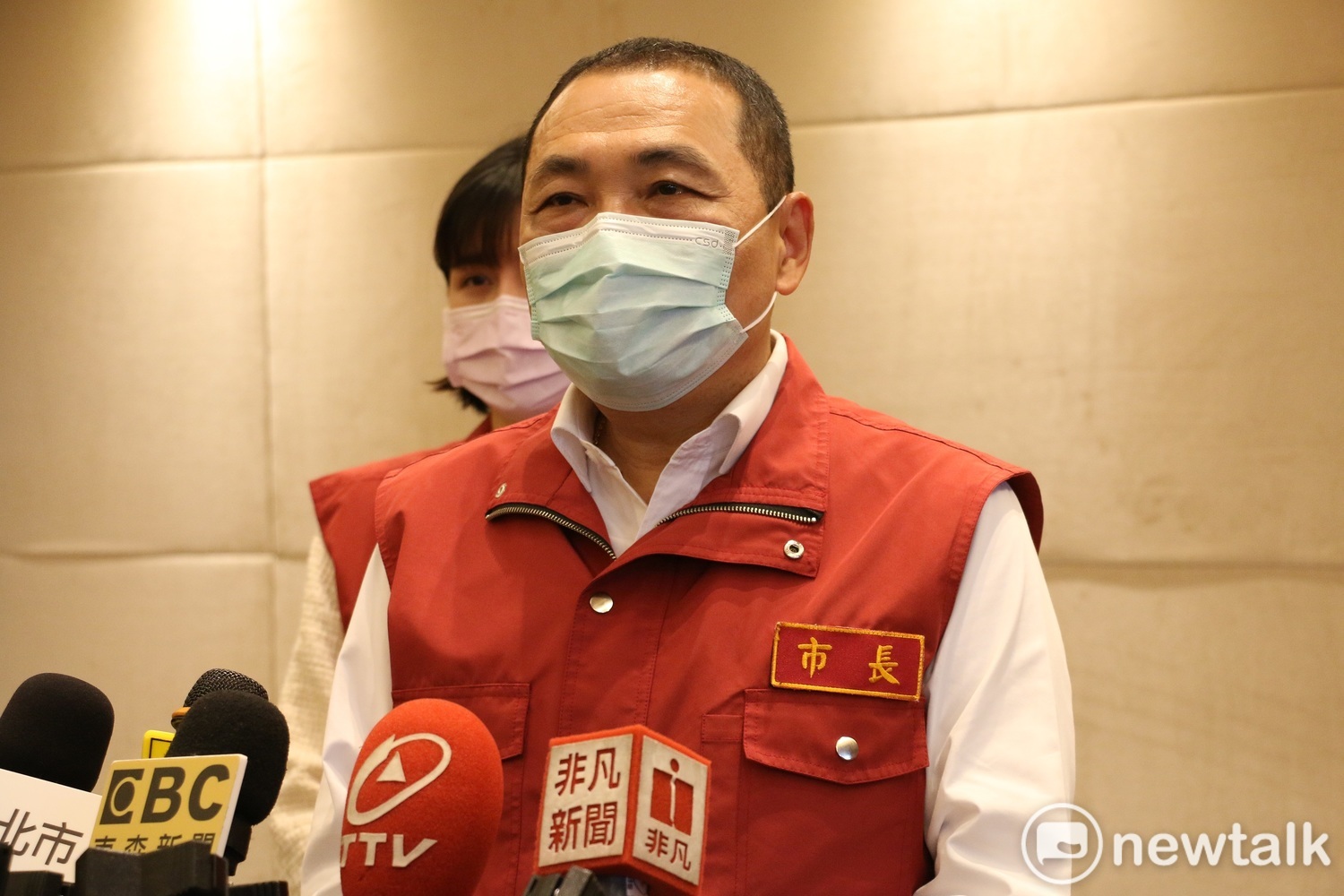 葉毓蘭諷台灣防疫「蓋牌」  侯友宜：要對需要的人付出關心！