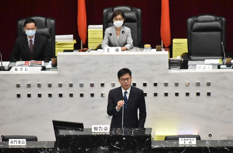 首度赴議會施政報告  陳其邁：為高雄下一個百年奠定堅實發展基礎