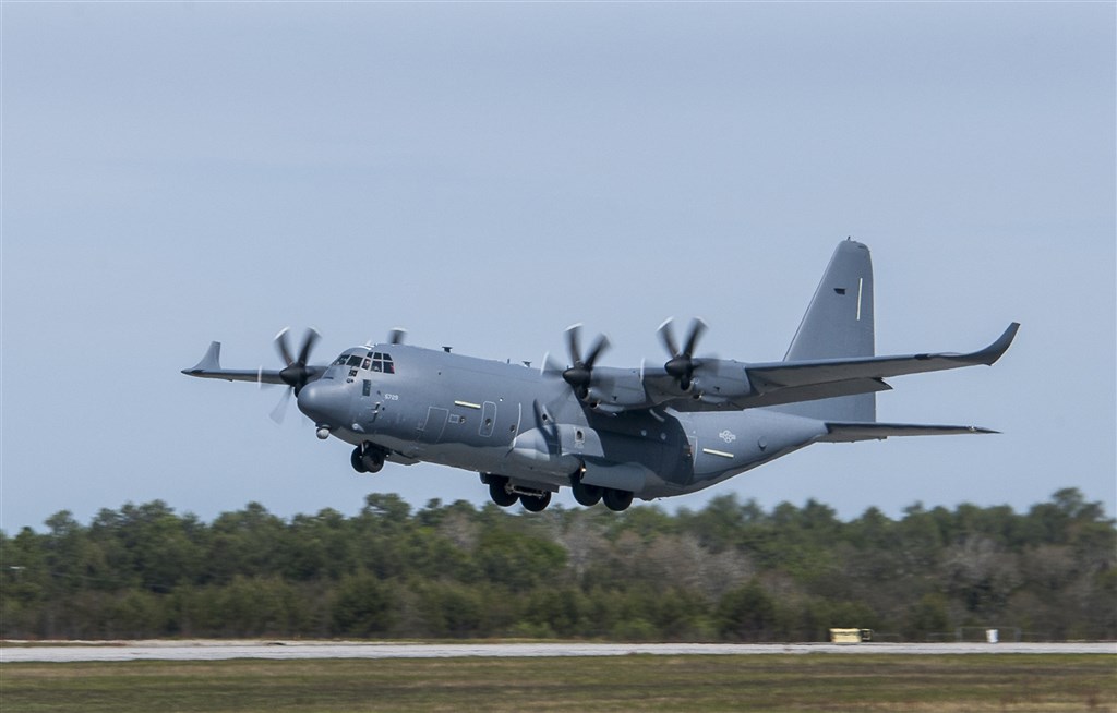 國防部證實 美軍MC-130J特戰運輸機經台海中線