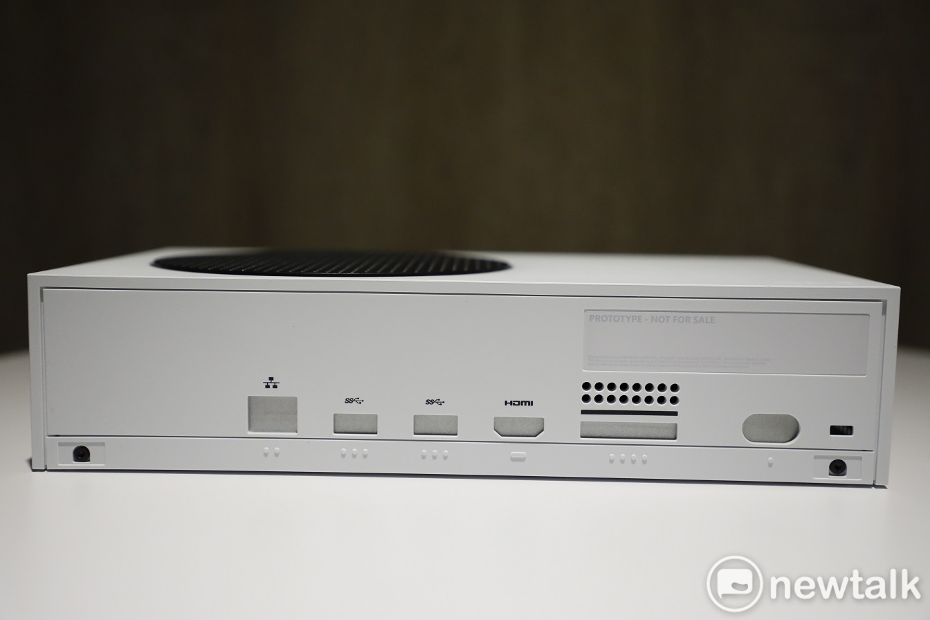 Xbox Series X 輸出端子面展示 圖:蔡幸秀/攝 Xbox Series X 輸出端子面展示 圖:蔡幸秀/攝