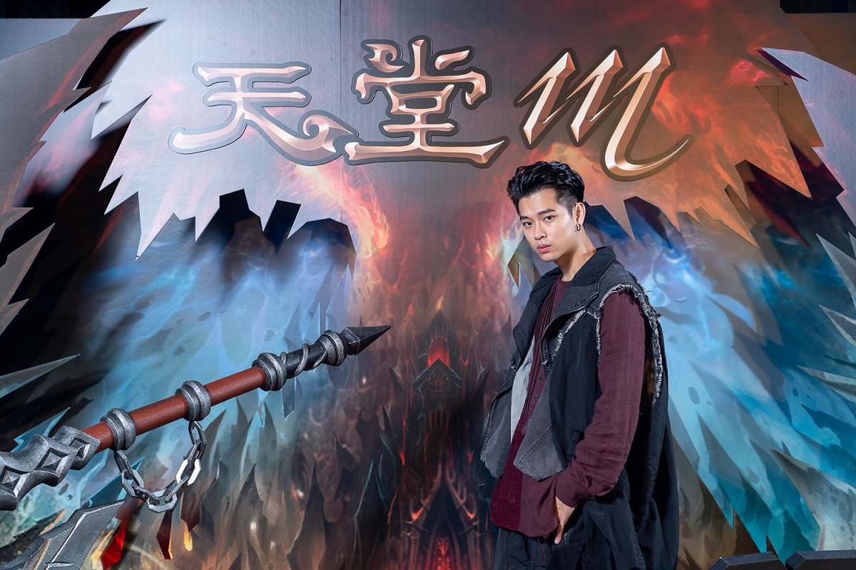 （影）《天堂M》第十職業「狂戰士」登場　高爾宣擔任形象代言人