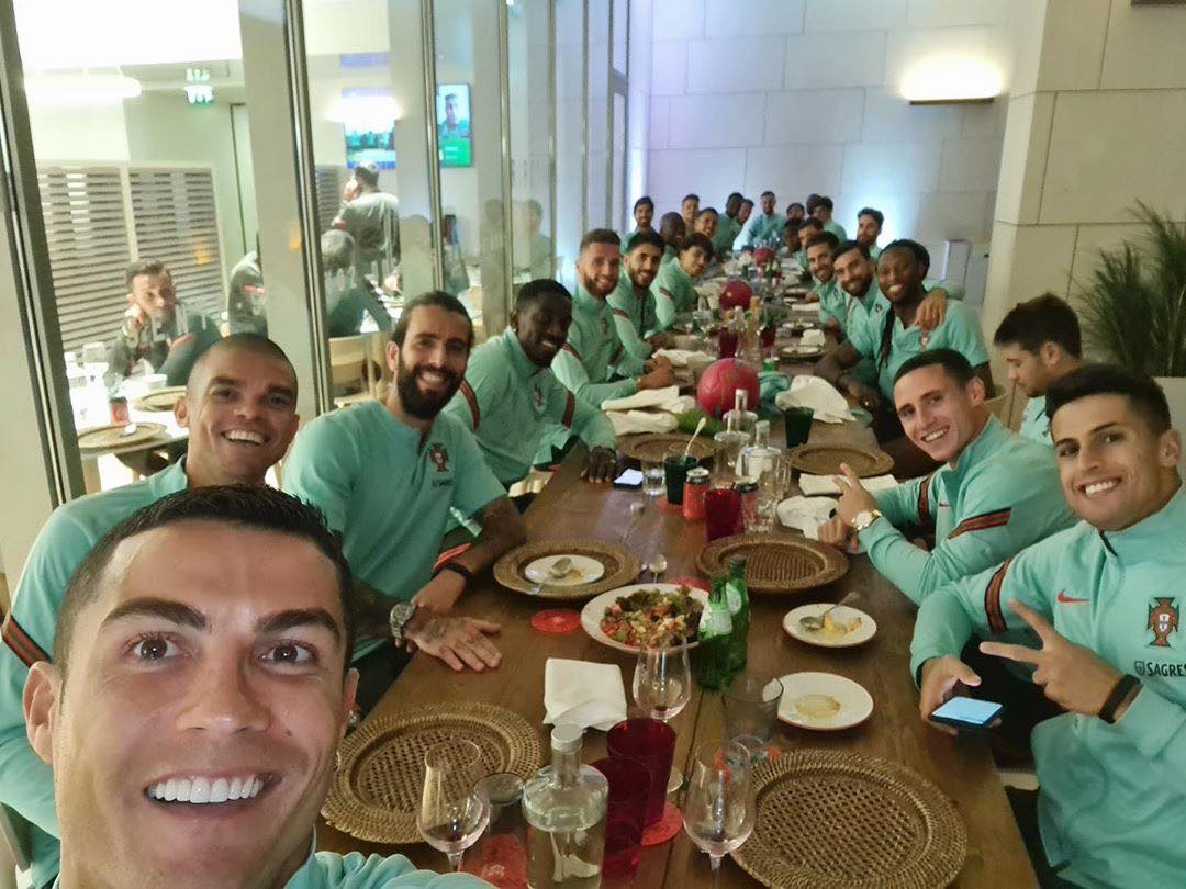 葡萄牙球隊恐出現群聚？ 「C羅」確診前一天還和隊友聚餐
