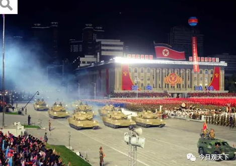 北韓公開新型彈道導彈秀實力  閱兵儀式疑機器故障一度混亂