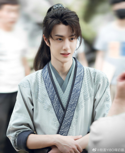 《有翡》劇照,王一博飾演謝允、趙明允、千歲憂。 圖:翻攝自酷蓋YIBO得奶膘微博 《有翡》劇照,王一博飾演謝允、趙明允、千歲憂。 圖:翻攝自酷蓋YIBO得奶膘微博