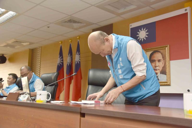 朋友全後悔罷免韓國瑜？  年輕人嗆「這事」：政府明顯卡他
