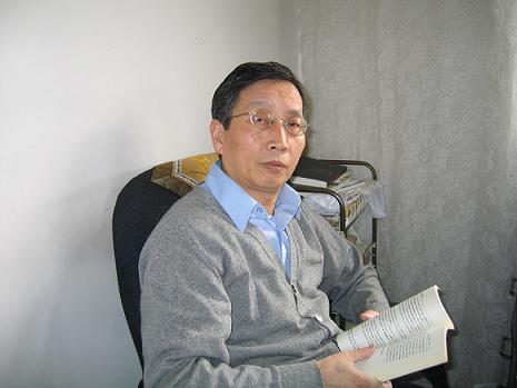 對於中國近來頻頻擾台,引起外界注目,然而中國問題政論家胡平卻認為,中國目前根本不太可能武力攻台。 圖:翻攝自huping.net/hp/網站 對於中國近來頻頻擾台,引起外界注目,然而中國問題政論家胡平卻認為,中國目前根本不太可能武力攻台。 圖:翻攝自huping.net/hp/網站