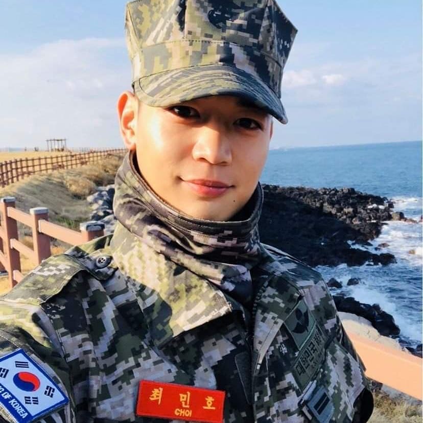 珉豪在韓國海軍陸戰隊服役,充滿熱情的他,在軍中也有很好的評價。 圖:翻攝自IG @shinee.minho 珉豪在韓國海軍陸戰隊服役,充滿熱情的他,在軍中也有很好的評價。 圖:翻攝自IG @shinee.minho