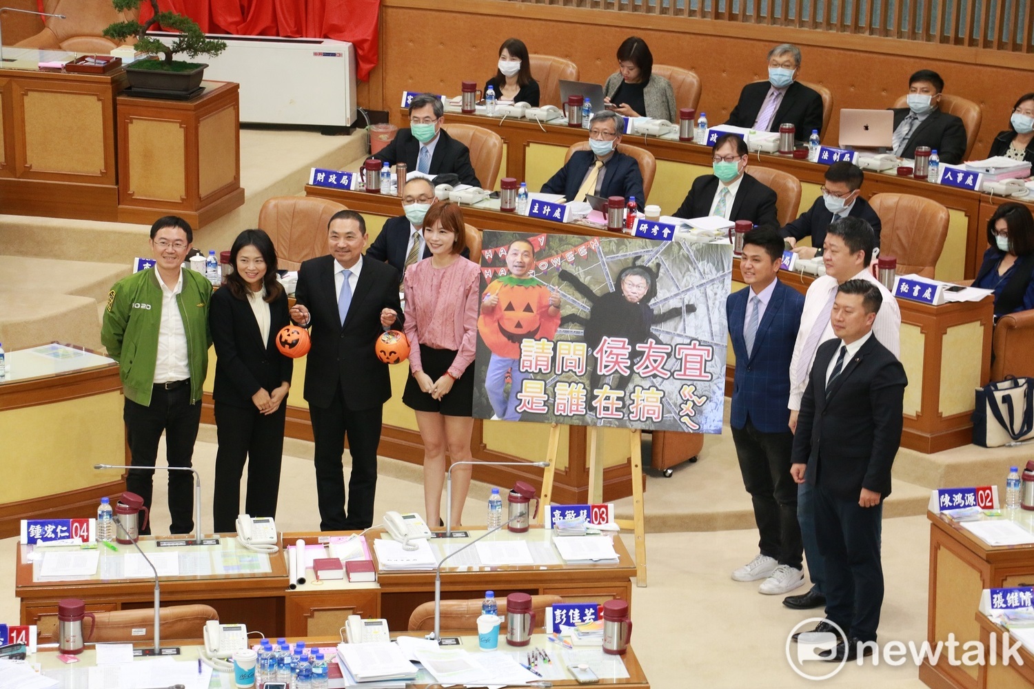 環狀線經營之爭 議員要求對柯硬起來 侯友宜：我是收回來不是爭