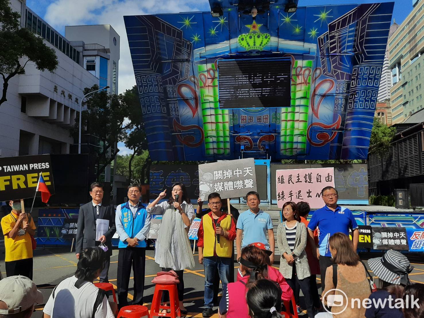 藍委高喊要求蘇貞昌下台。 圖 : 陳佩君/攝 藍委高喊要求蘇貞昌下台。 圖 : 陳佩君/攝