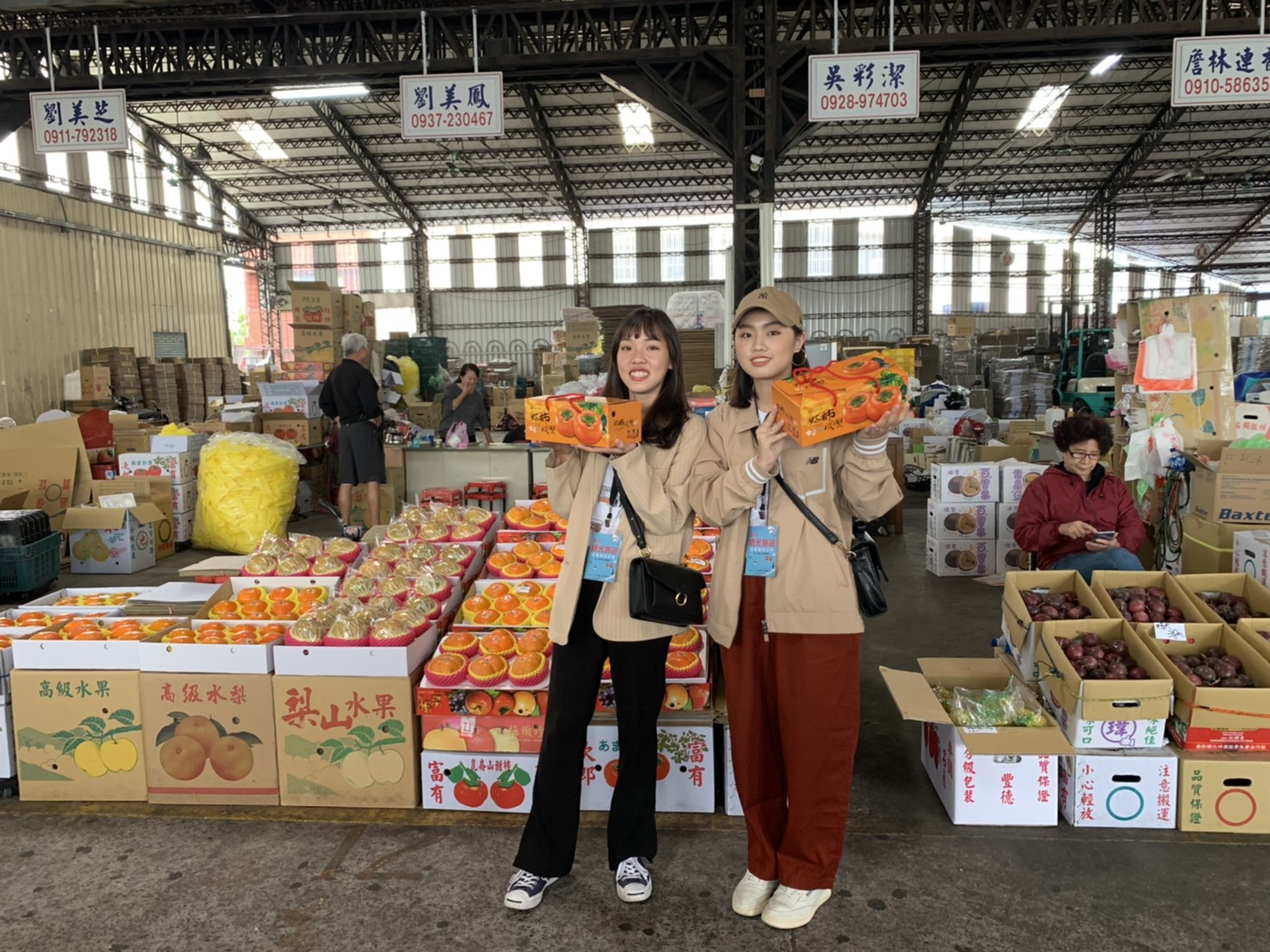 踩線團逛進傳統市場。 主辦單位/提供 踩線團逛進傳統市場。 主辦單位/提供