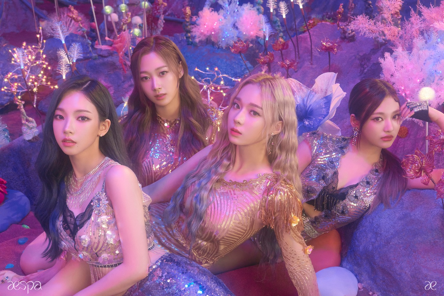 SM新人女團「aespa」還沒出道就已爭議不斷。(左起為Karina、Giselle、Winter、寧寧) 圖:翻攝自SMtown SM新人女團「aespa」還沒出道就已爭議不斷。(左起為Karina、Giselle、Winter、寧寧) 圖:翻攝自SMtown