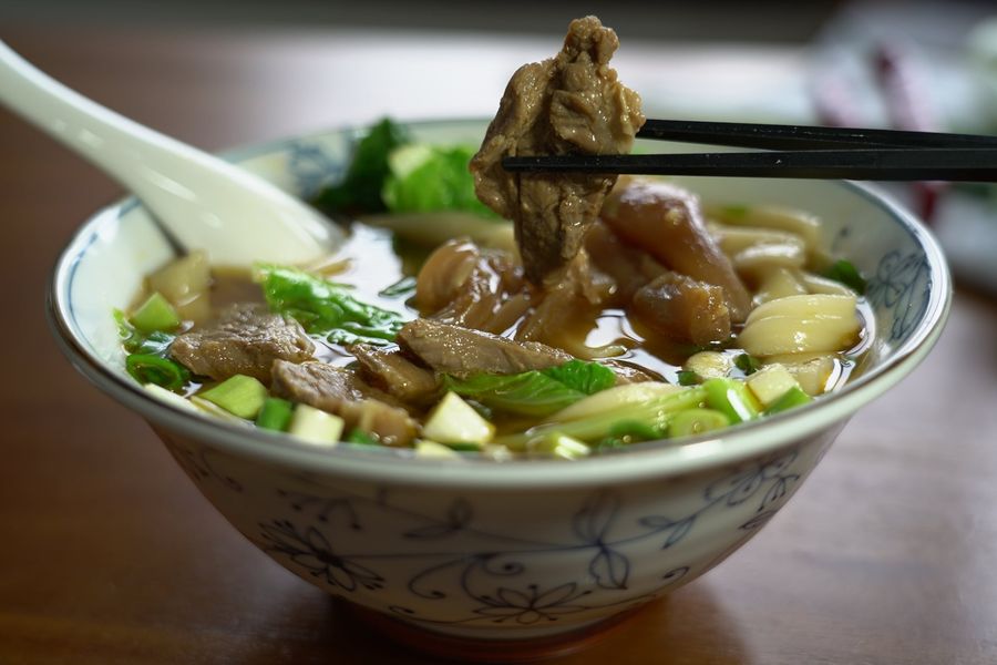 半夜發洋葱文 牛肉麵節冠軍業者：兩天兩夜就像做了場夢